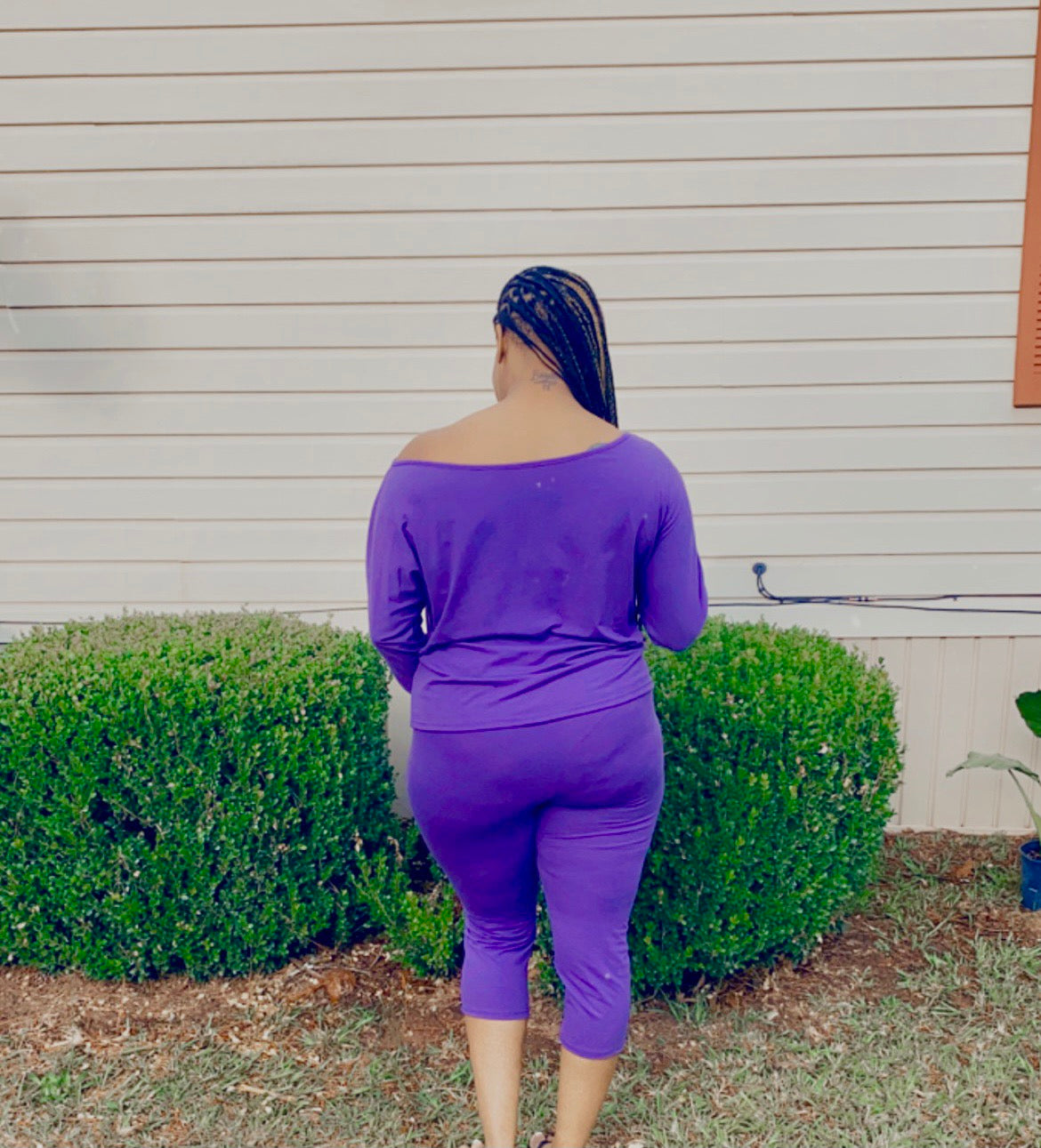 Boat-Neck Top & Clam Digger Pants