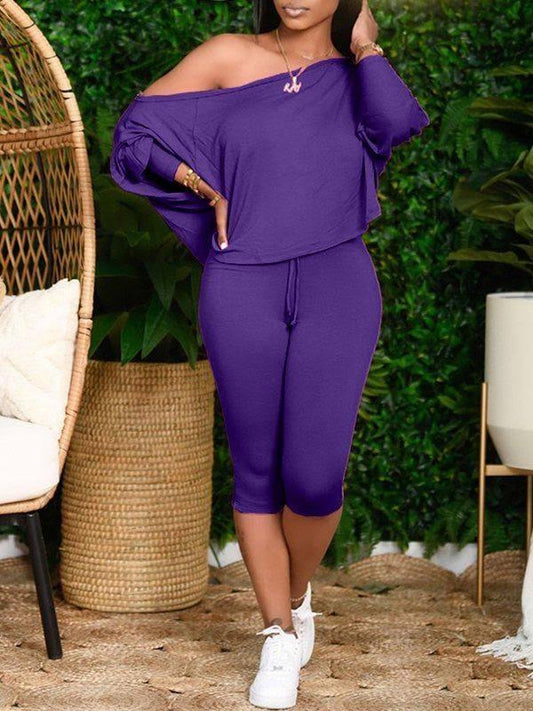 Boat-Neck Top & Clam Digger Pants